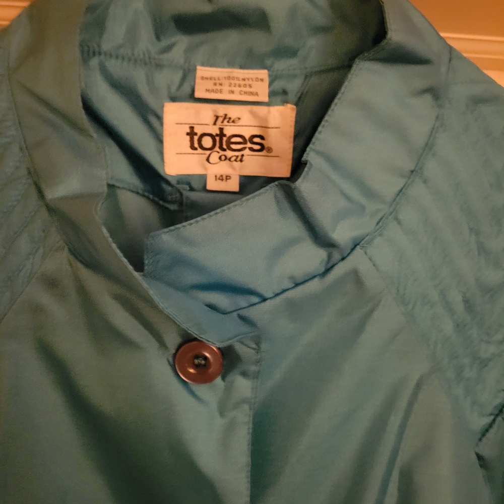 The Totes Coat Woman's 14P Rain Coat NWT - Picture 4 of 8